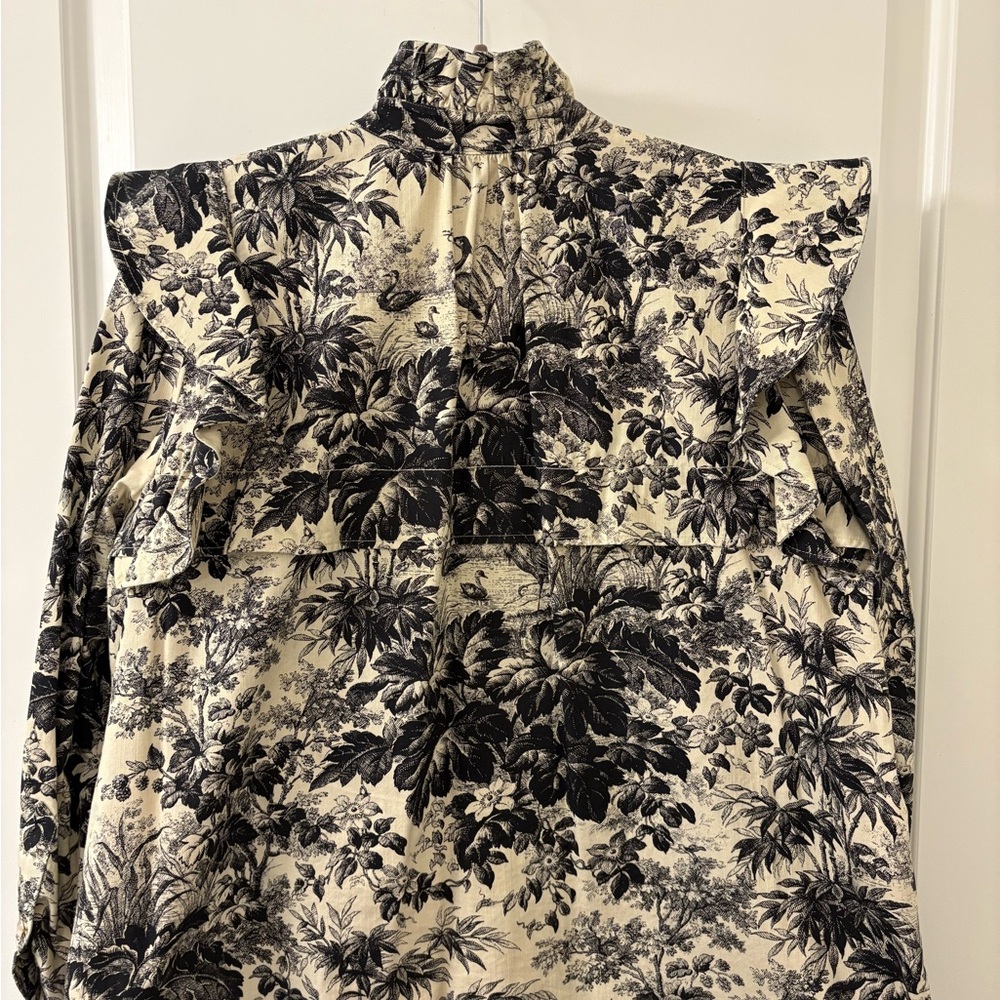 Tuckernuck Winnie Blouse black floral - Picture 3 of 5